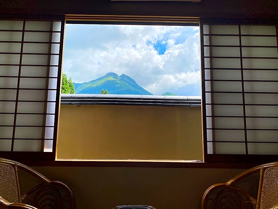 Yufuin Ryokan Nogiku