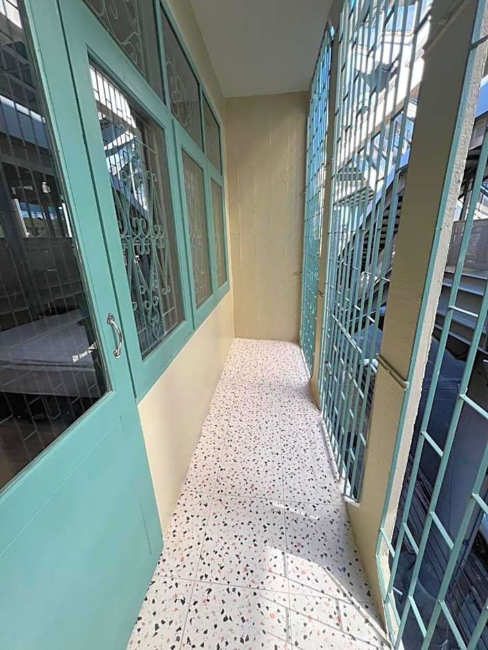 Bangwa House - MRT Bangwa Station