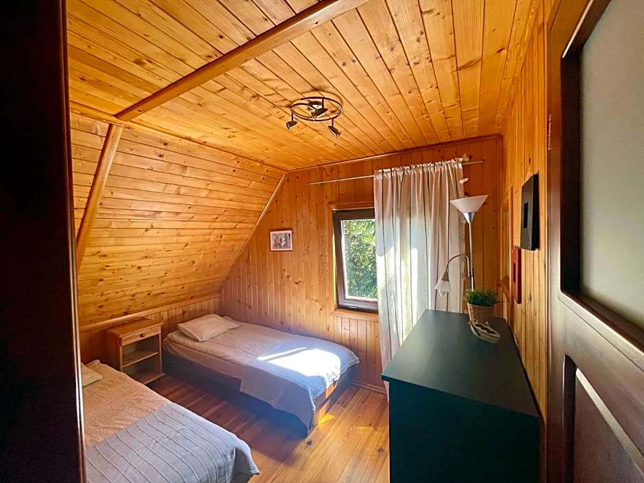 Domek letniskowy z kortem tenisowym Karwia Ostrowo