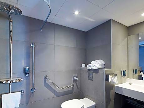 Superior Suite - Mobility Access