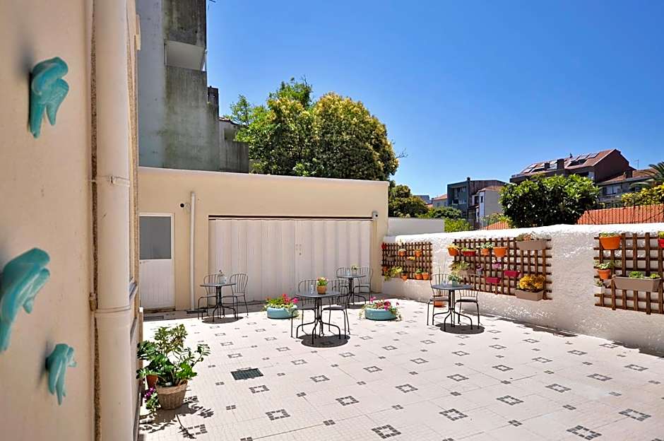 Porto Charming Hotel