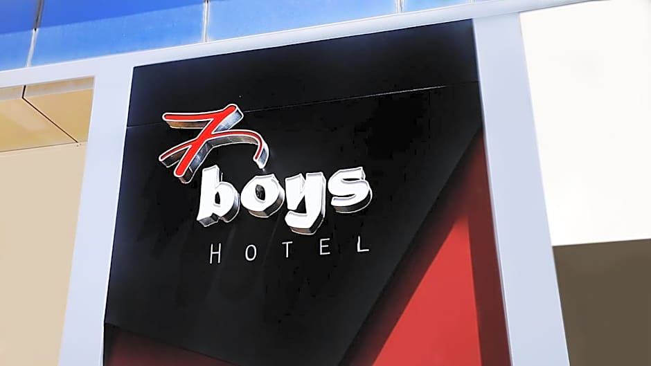 7Boys Hotel