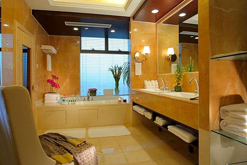 New Century Grand Hotel Zhuji Yaojiang
