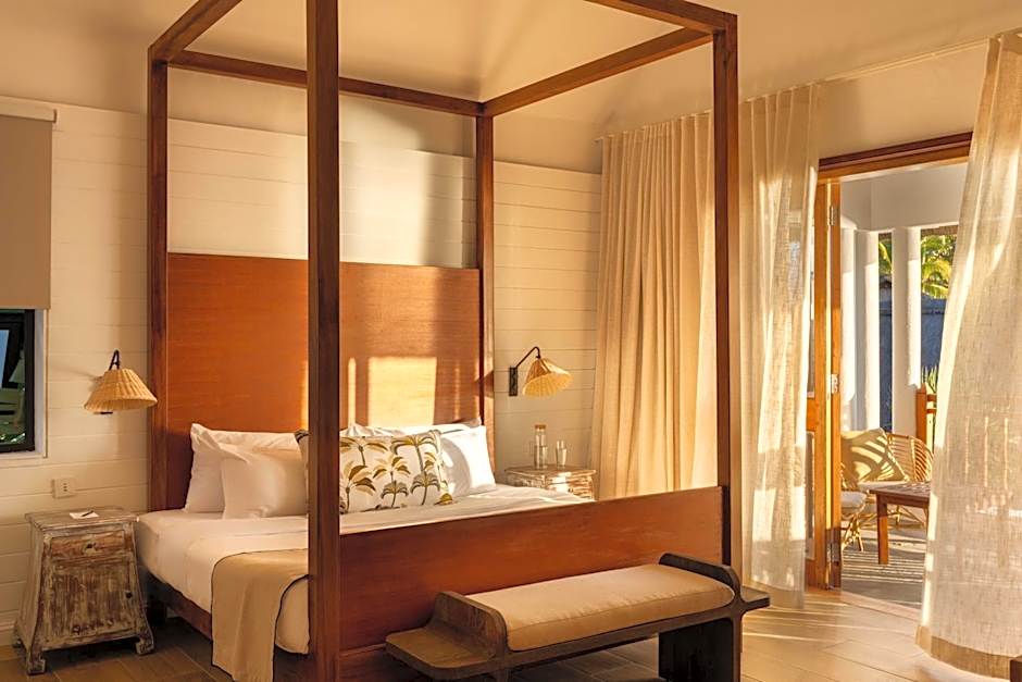 Constance Sakoa Boutik