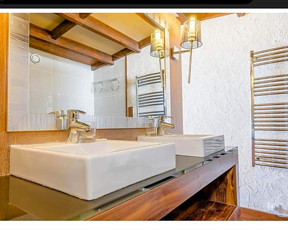 Chambre Hôtel Ibiza Spa - Hammam - Jacuzzis - Piscine Chauffée