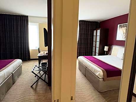 Family Suite - Two Connecting Rooms