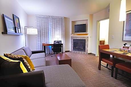 One-Bedroom King Suite with Sofa Bed