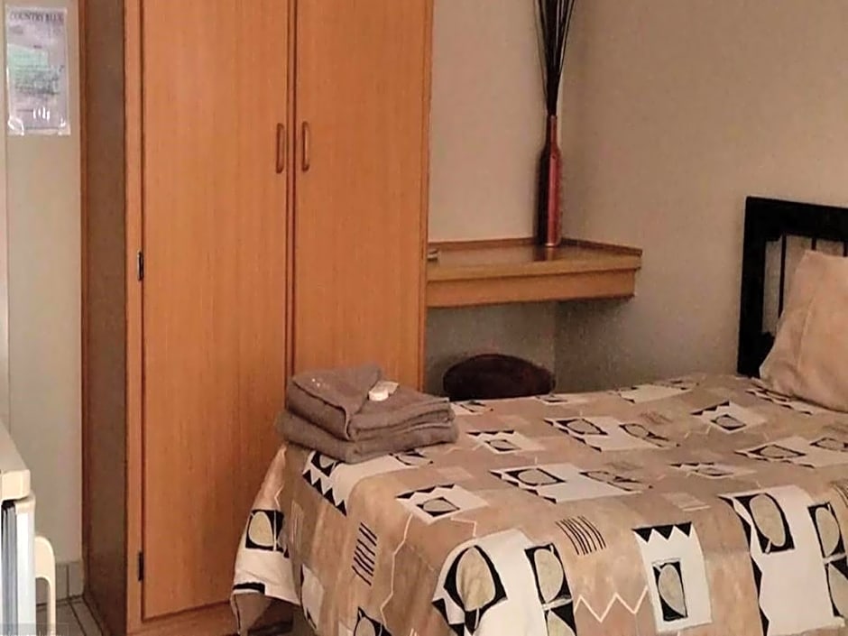 Country Blue Luxury Guest House