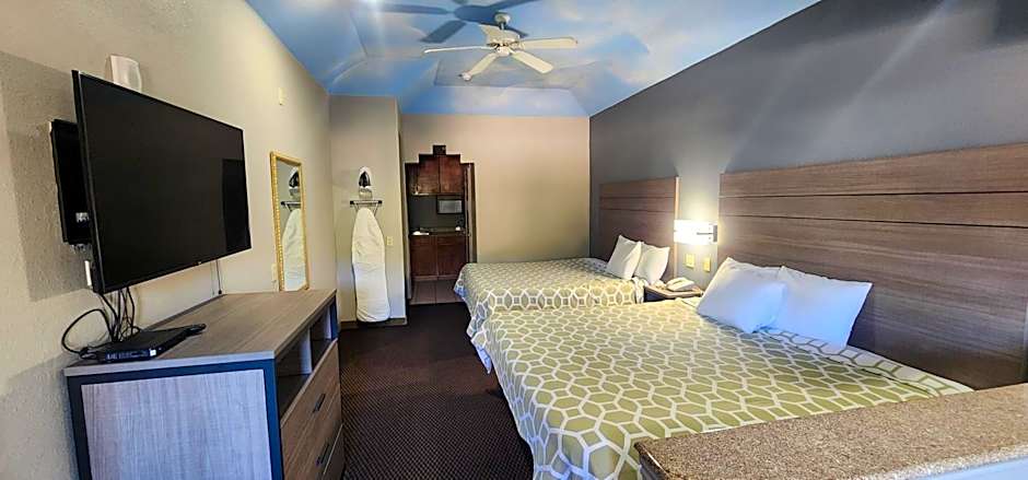 Regency Inn & Suites By Capital O Houston IAH Airport