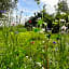 Het Bijenweitje - The Little Bee Meadow