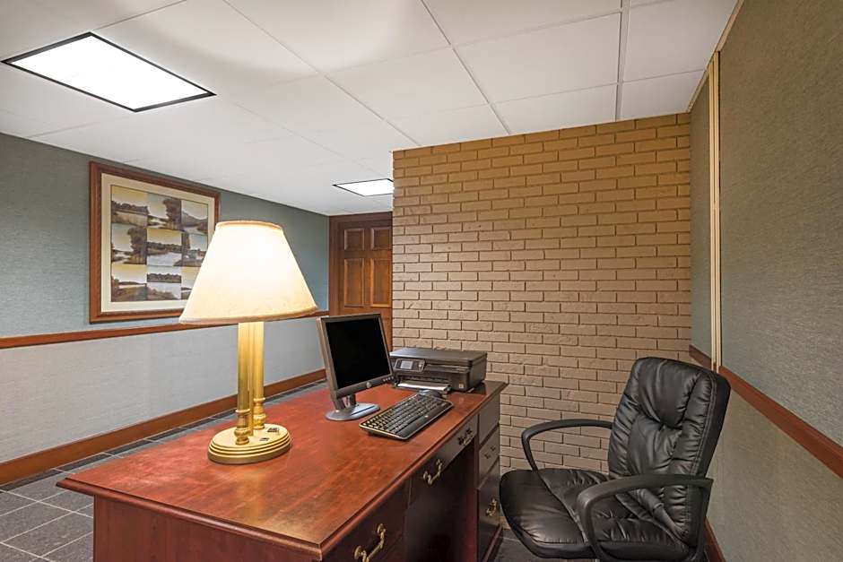 Ramada Plaza by Wyndham Portland