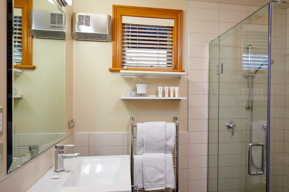 The Dairy Hotel Queenstown, A Naumi Chapter