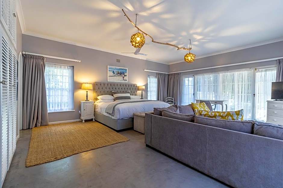 Whale Rock Luxury Lodge