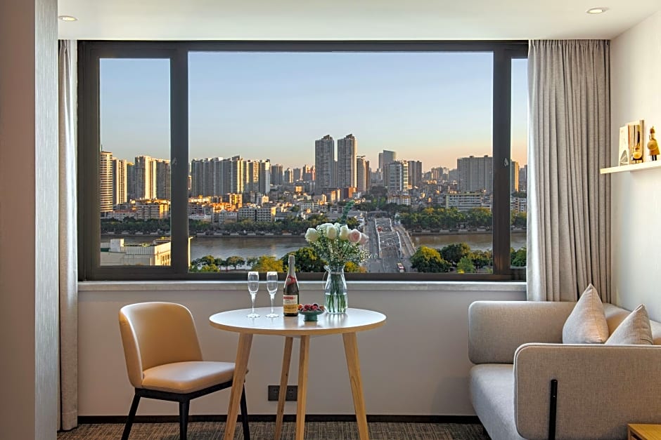 Guangzhou Hotel - Canton Fair Free Shuttle Bus