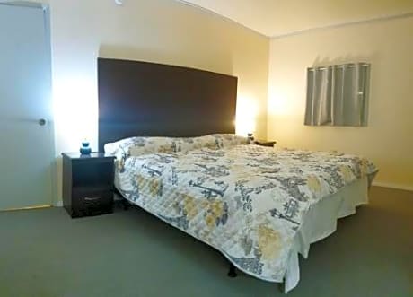 Riverside Motel