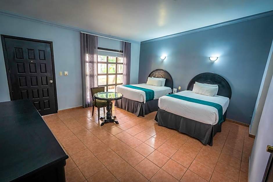 InHouse Select Hacienda Tres Rios