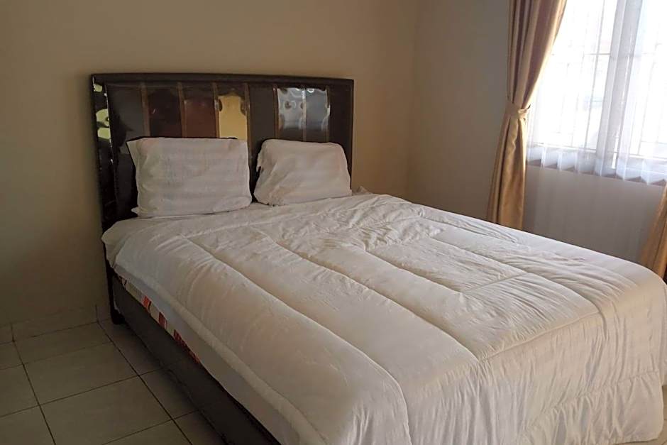 Hotel O Njy House SyariahNearBandara Sultan Syarif Kasim II