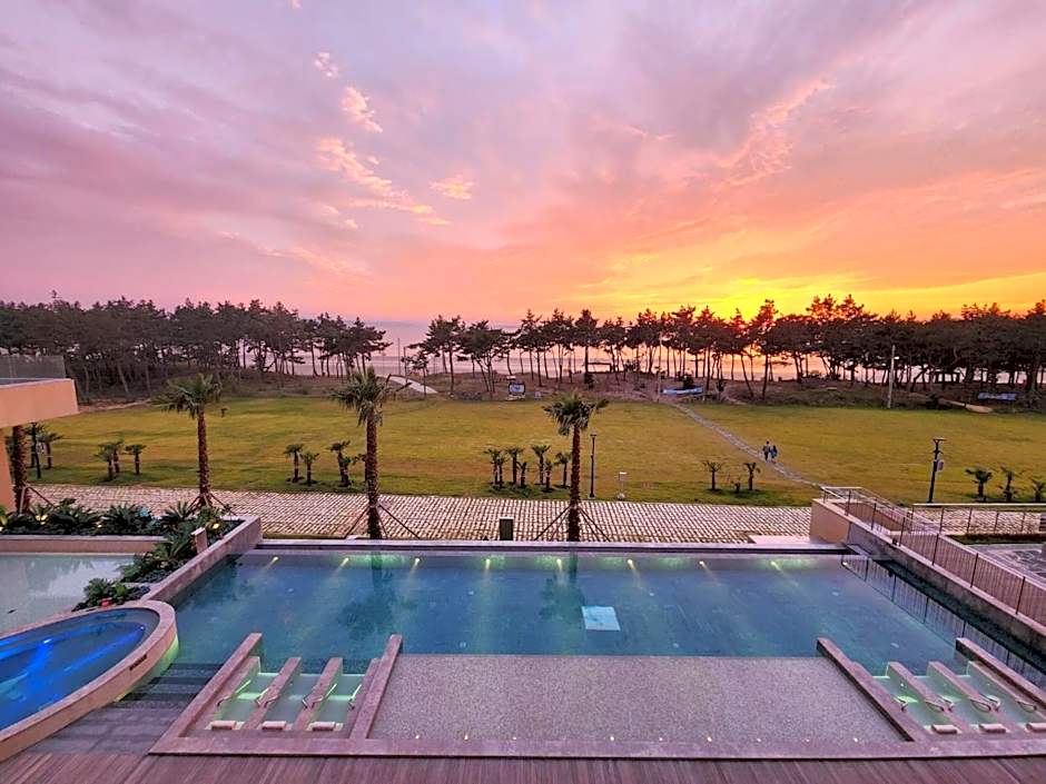 Ramada Plaza by Wyndham Jaeun