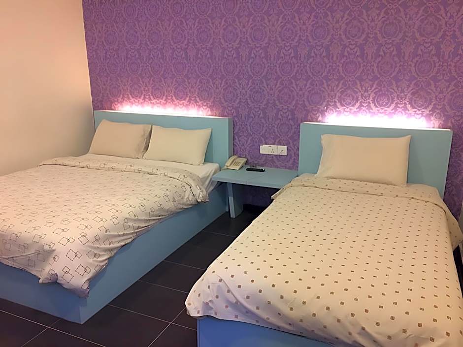 Kozi Hotel - Bukit Indah