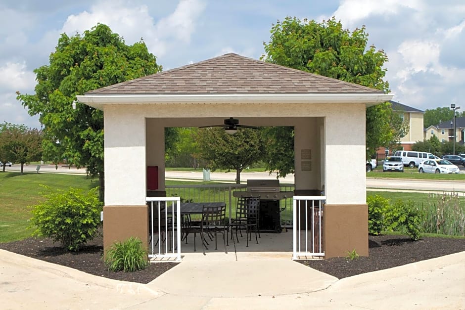 Candlewood Suites Champaign-Urbana University Area, an IHG Hotel