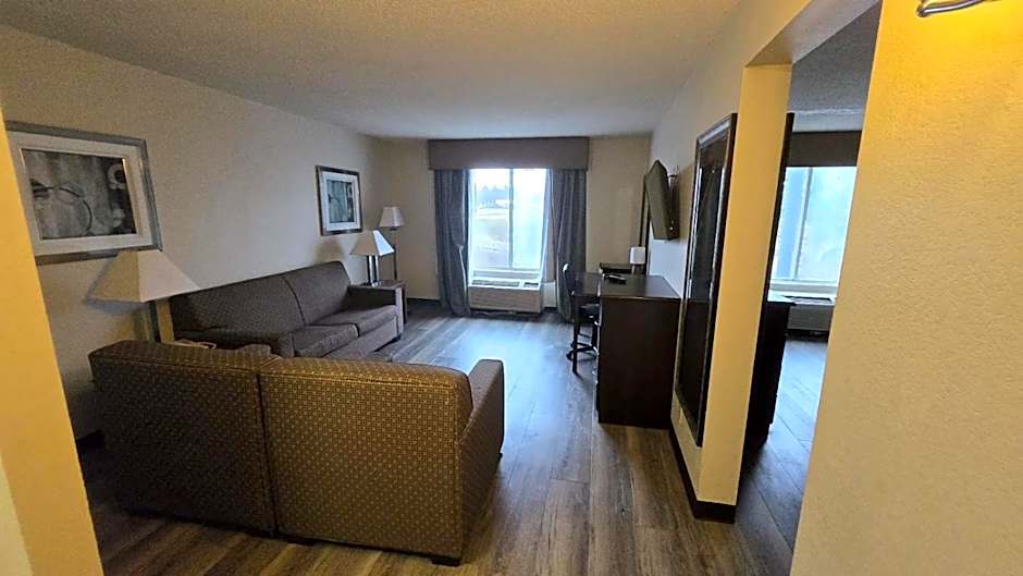 Copley Inn & Suites, Copley - Akron