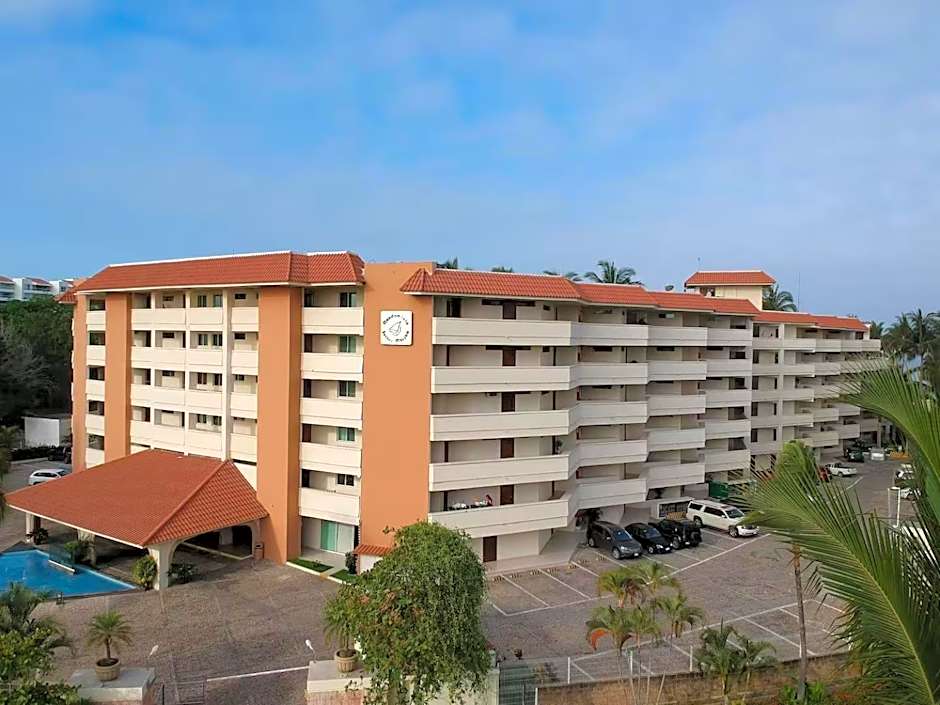 Marina Suites by Andiani Travel