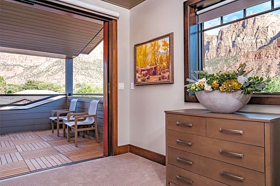 Cable Mountain Lodge