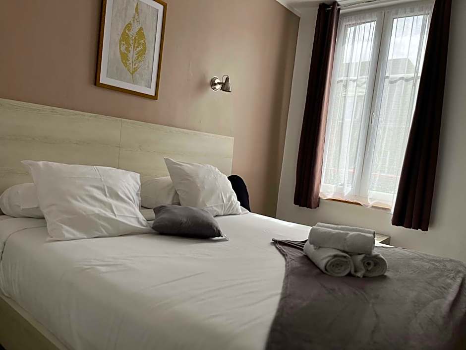 Brit Hotel Du Dauphin L'Aigle