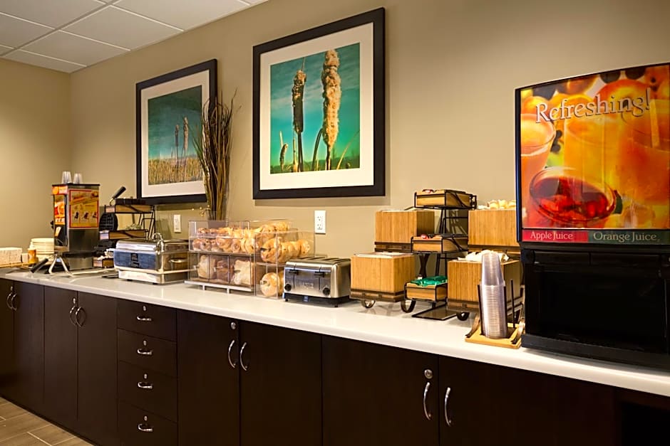 Microtel Inn & Suites By Wyndham Whitecourt