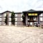 Super 8 by Wyndham Whitecourt