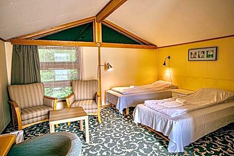 Cottage (4 Adults)