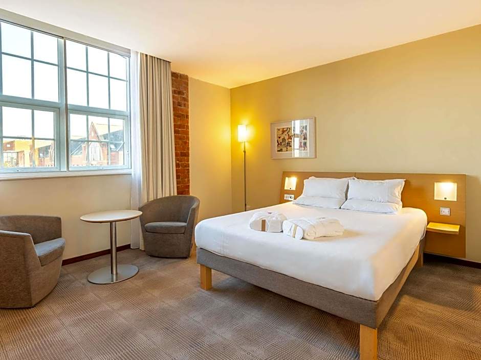 Novotel Cardiff Centre