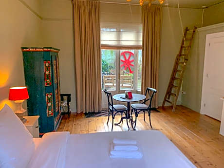 B&B 02