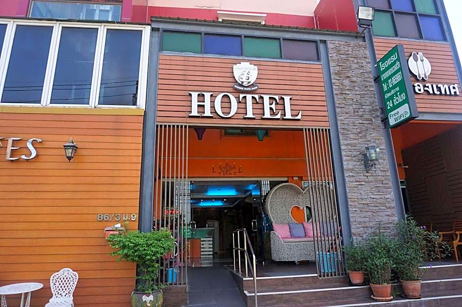 Bangkok Travel Suites Hotel