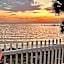 Quality Inn & Suites Gulf Breeze Bayside near Pensacola Beach