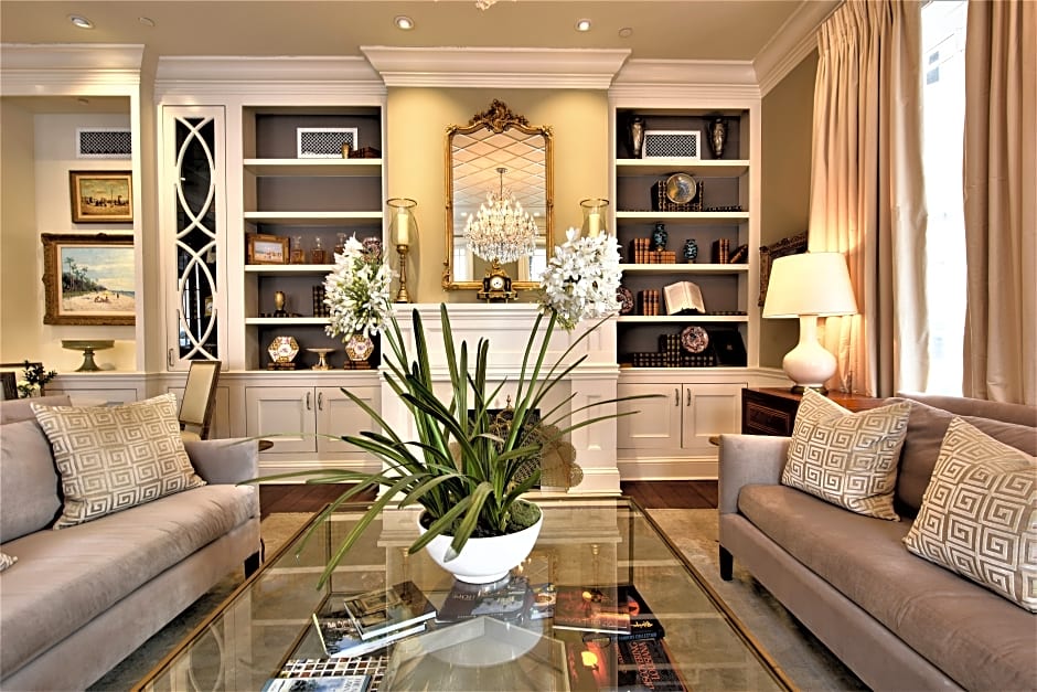 voco St. James Hotel By IHG