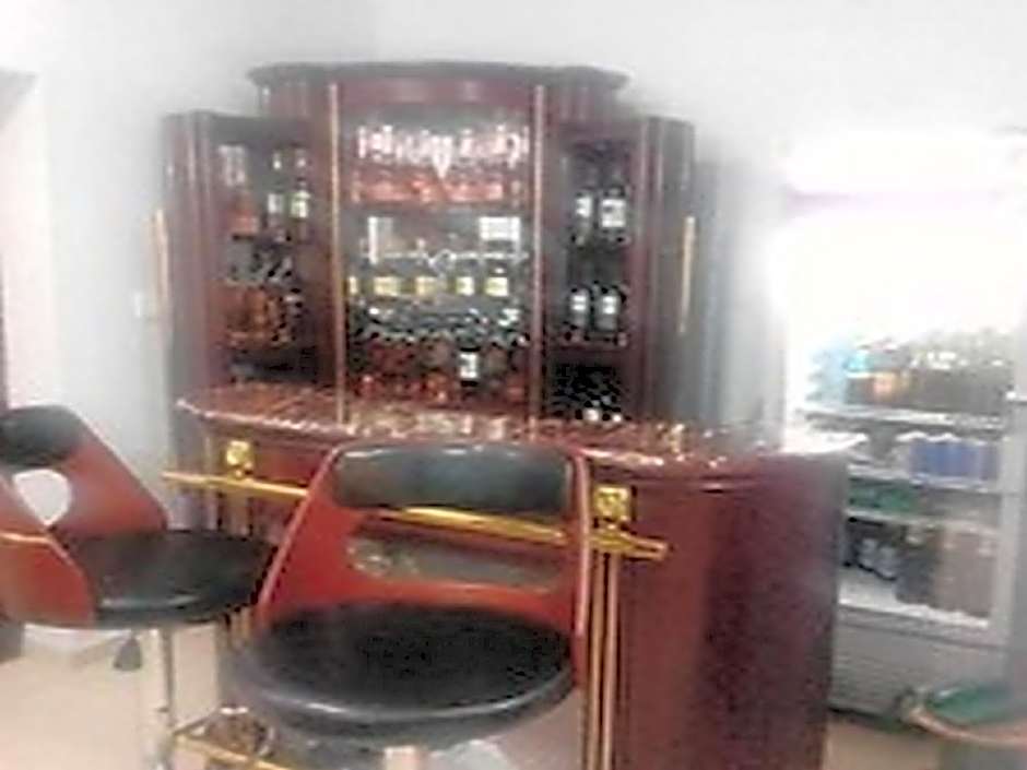 Carabana Hotel & Suites	