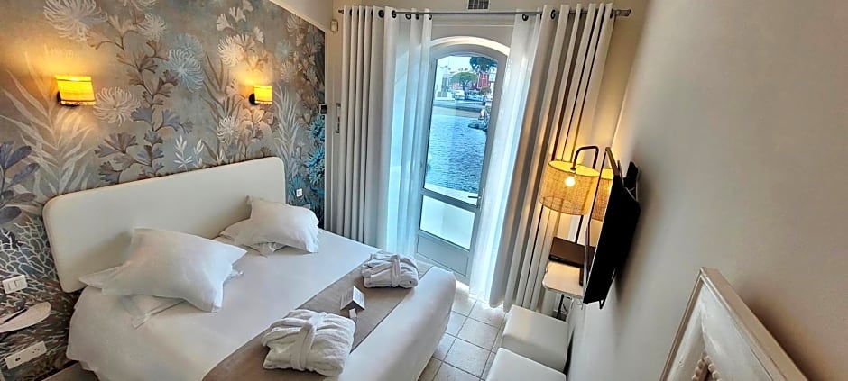 Le Suffren Hôtel