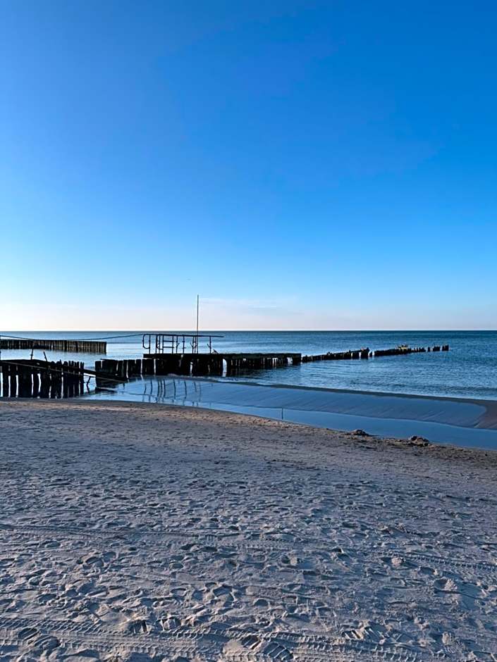 Zakatek Baltyku - domki nad morzem i jeziorem