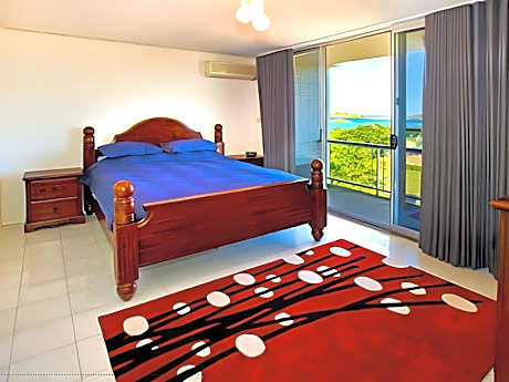 4 Bedroom