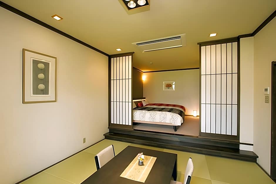 Yufuin Onsen Toshoan