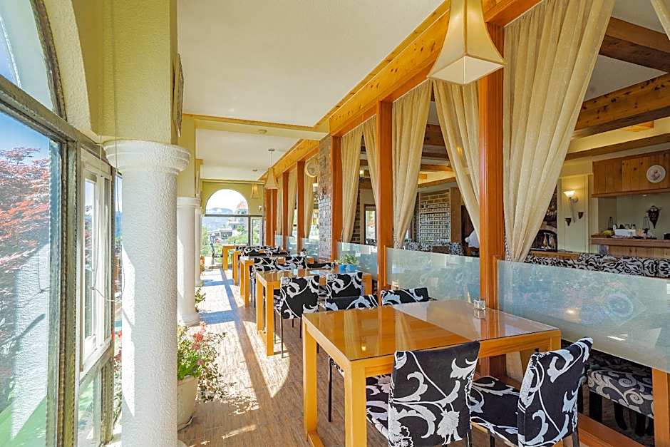 Egmont Mountain House