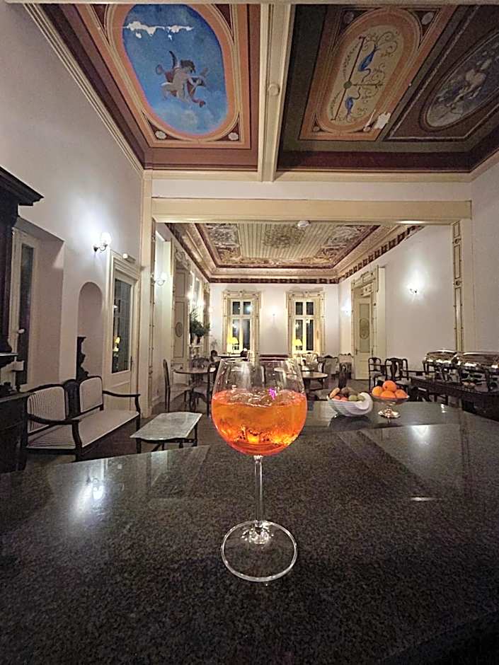Loriet Hotel