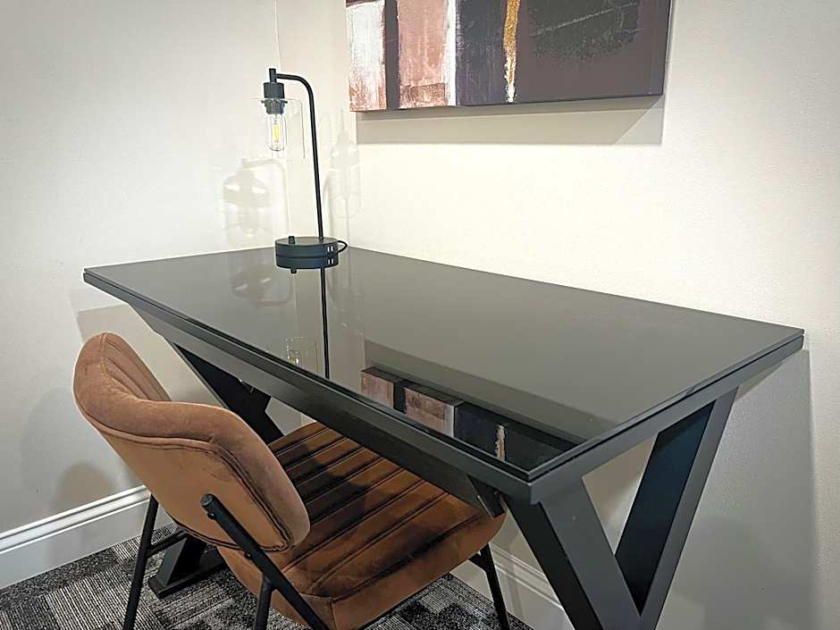 Inn at Elijah McLean's