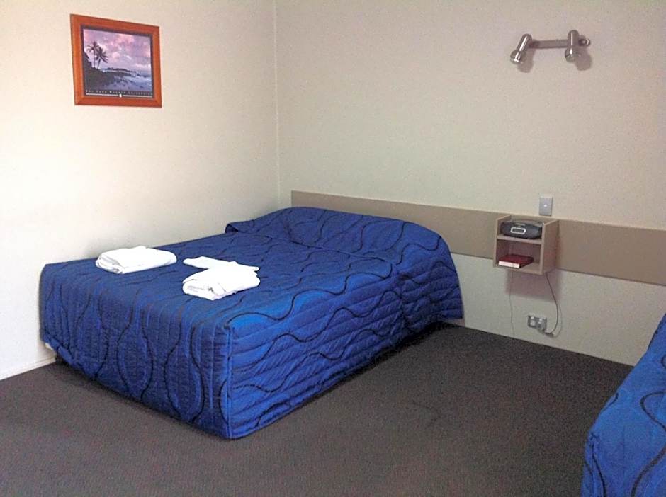 Tannum Sands Hotel / Motel