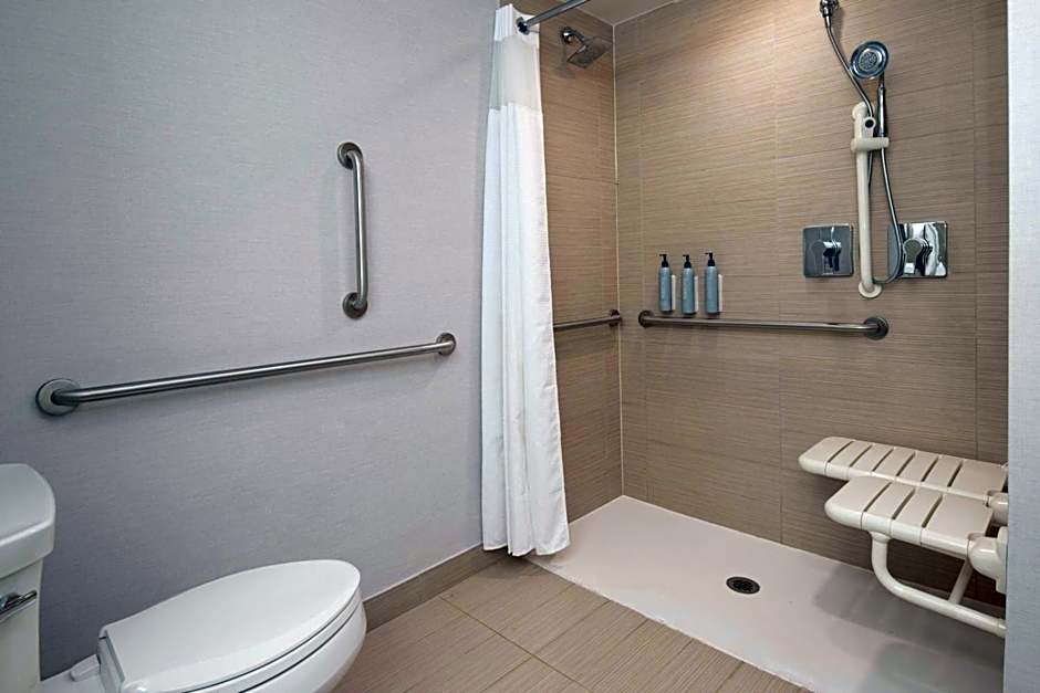 Courtyard by Marriott Houston City Place