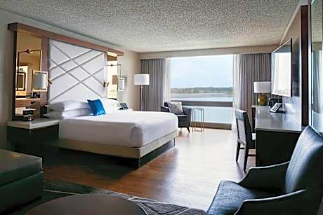 Executive Room, Guest room, 1 King, Corner room
