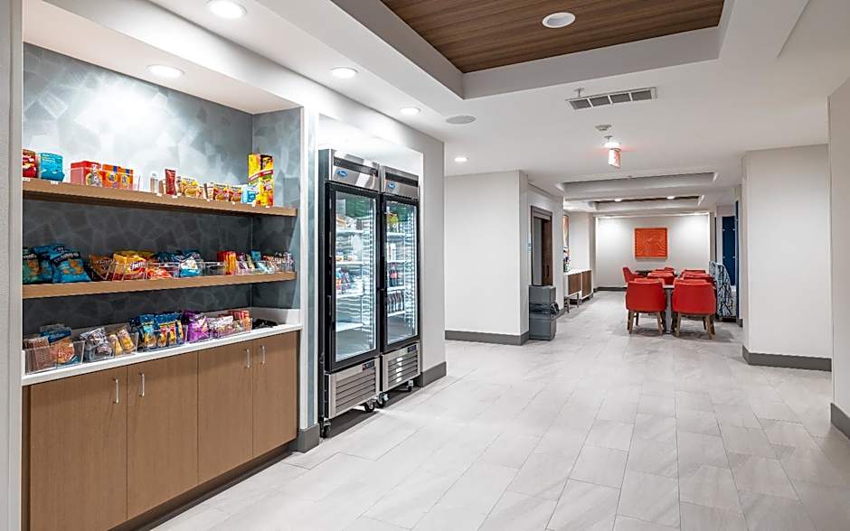 Holiday Inn Express Hotel and Suites Saint Robert By IHG