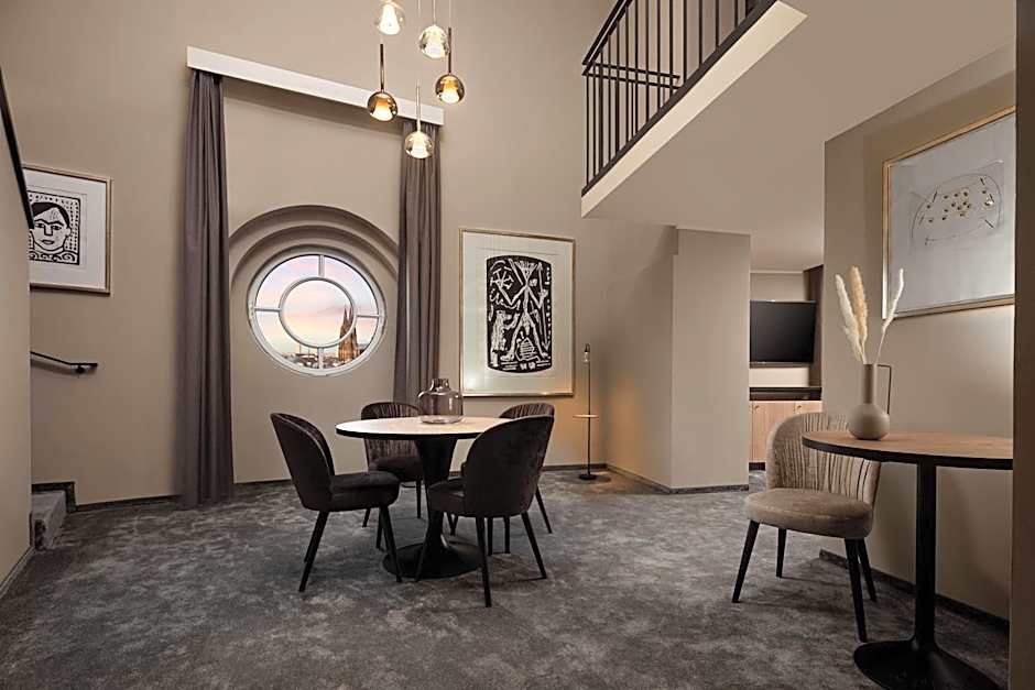Wasserturm Hotel Cologne, Curio Collection by Hilton
