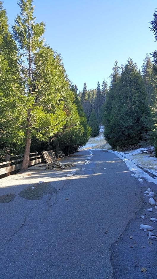 Lake Arrowhead Chalets – Lake Arrowhead, CA